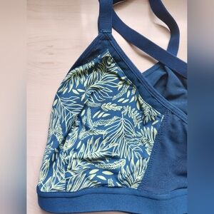 Lively Tropical Leaf Print Bralette